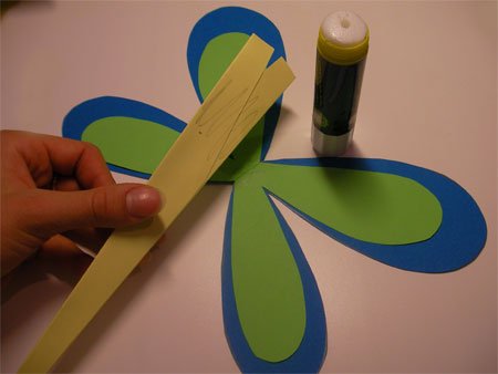 Объемная аппликация из цветной бумаги для детей - урок